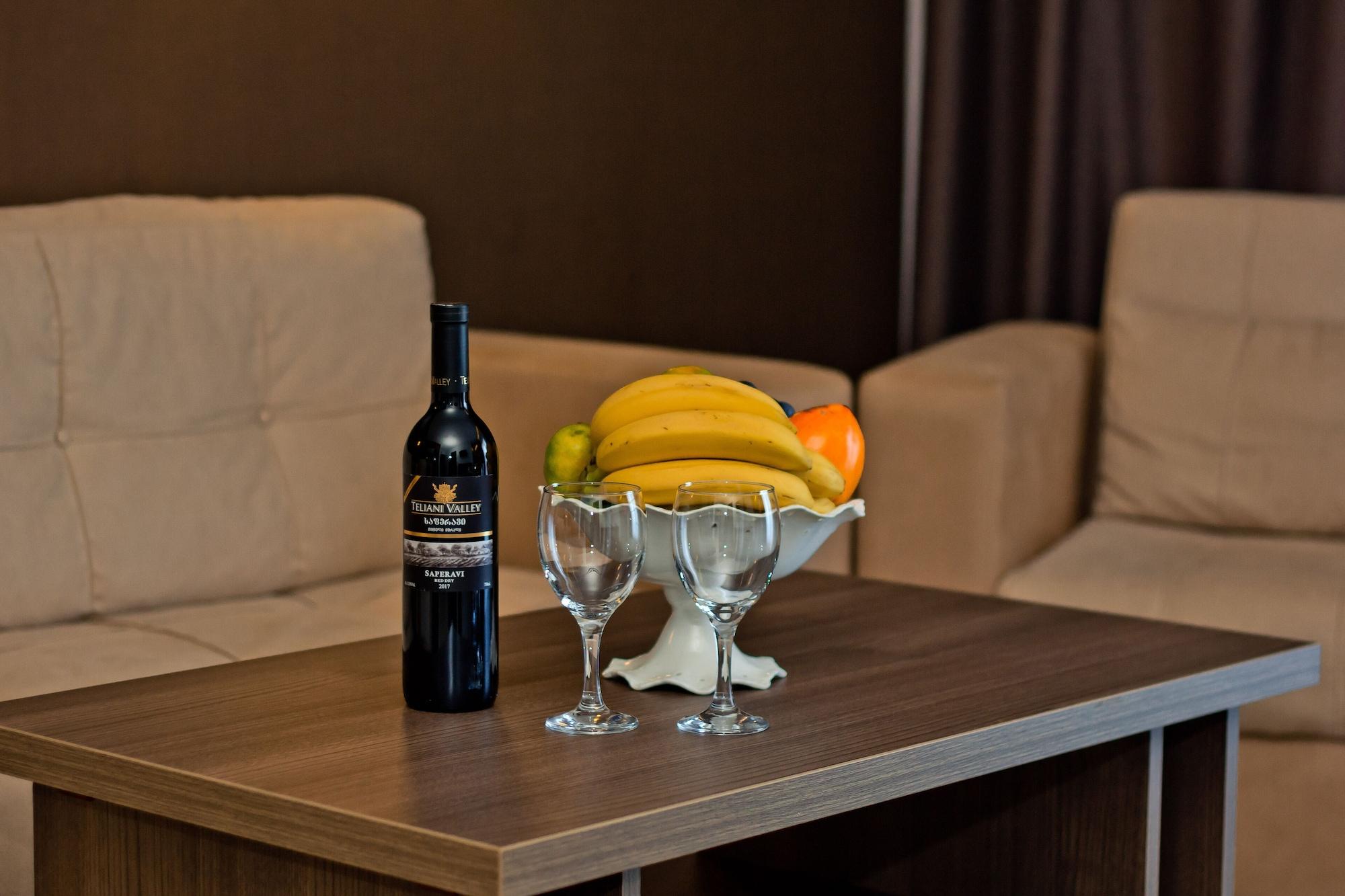 Sky Inn Batumi Ngoại thất bức ảnh